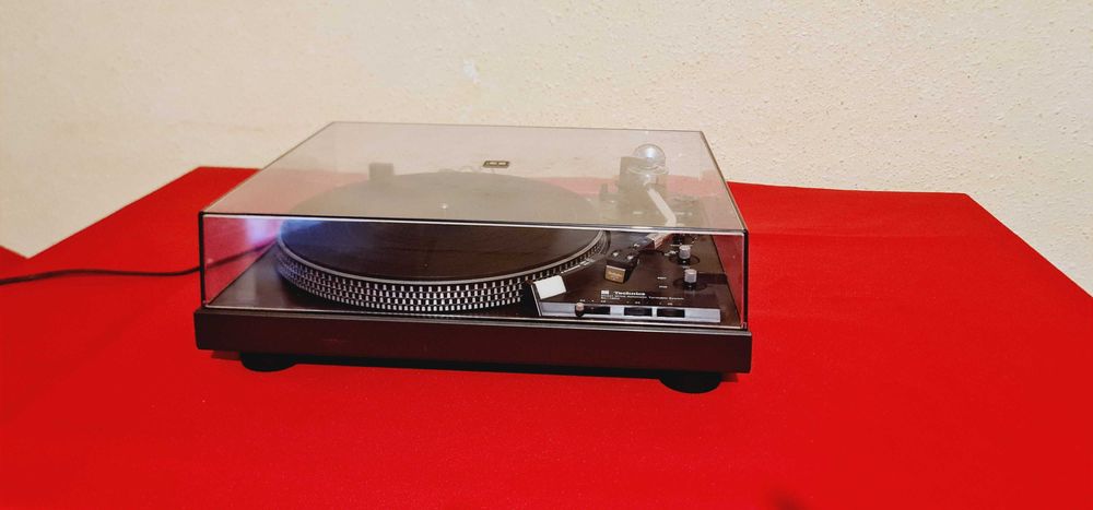 Technics SL-1900 Fully-Automatic Direct-Drive Turntable Made in Japan