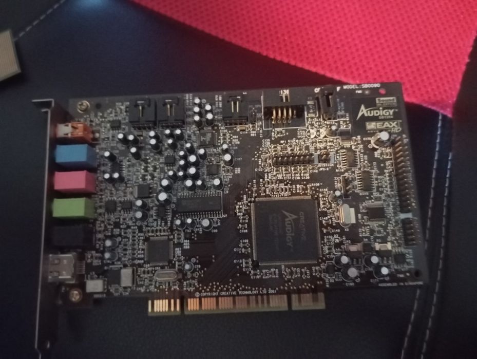 Vând placa audio audigy