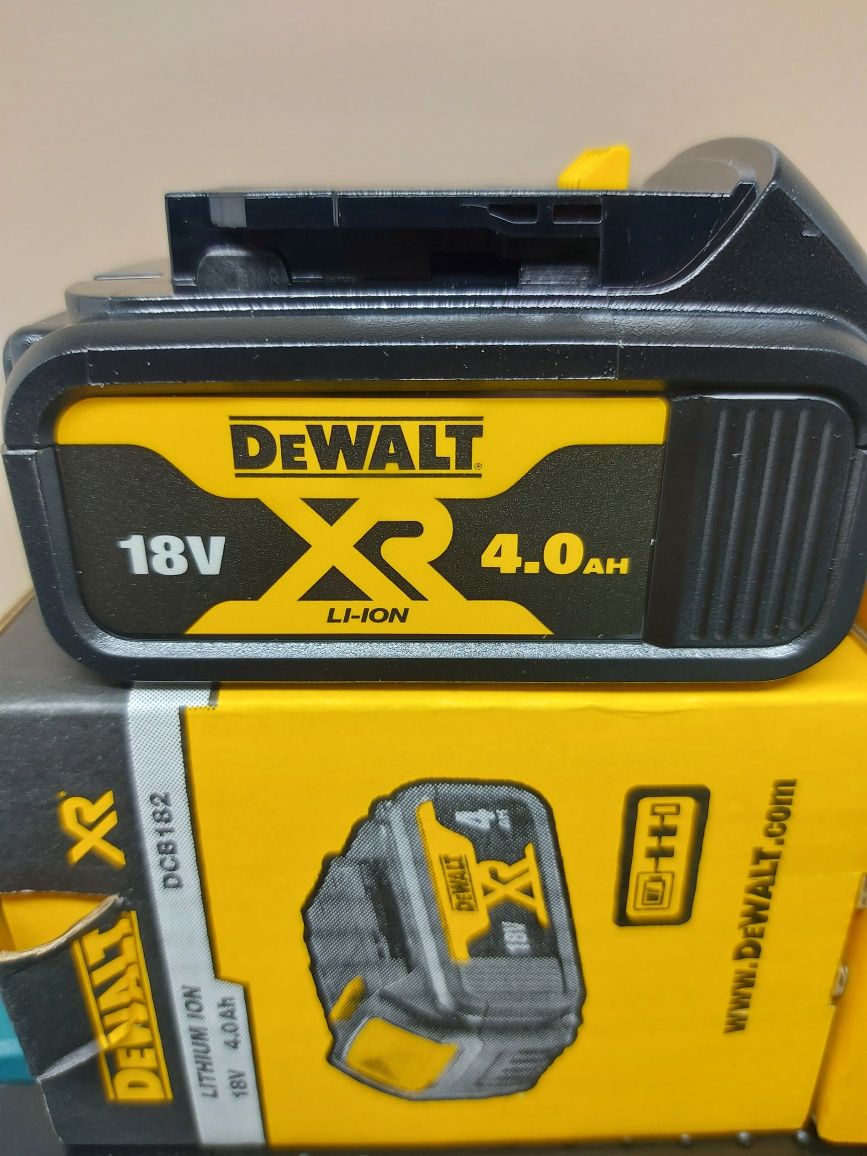 .Нови батерии Dewalt DCB182 4ah