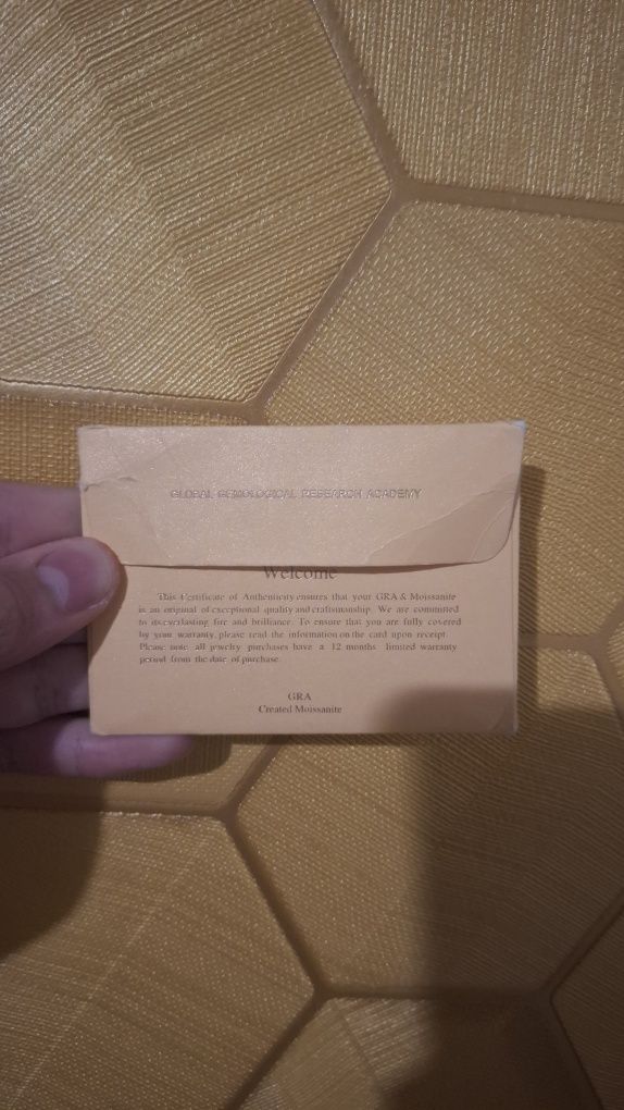 vand cercei diamant moissante 3k