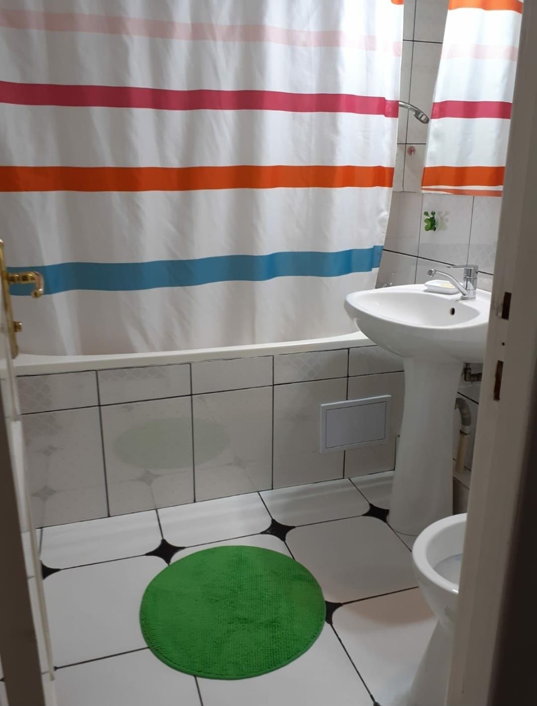 Închiriere apartament 2 camere decomandat