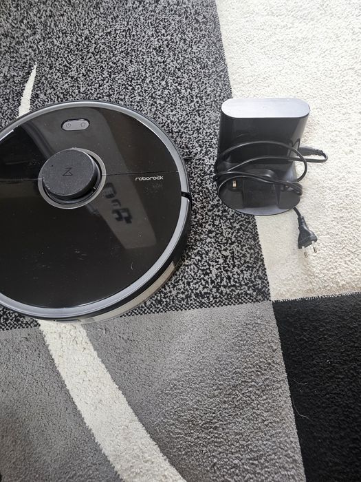 Roborock s5 Max.