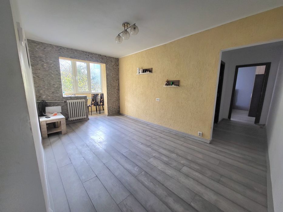 3 camere km 4-5 / et 1