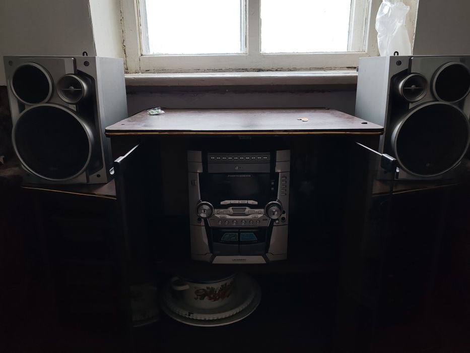 Продам музыкальный центр