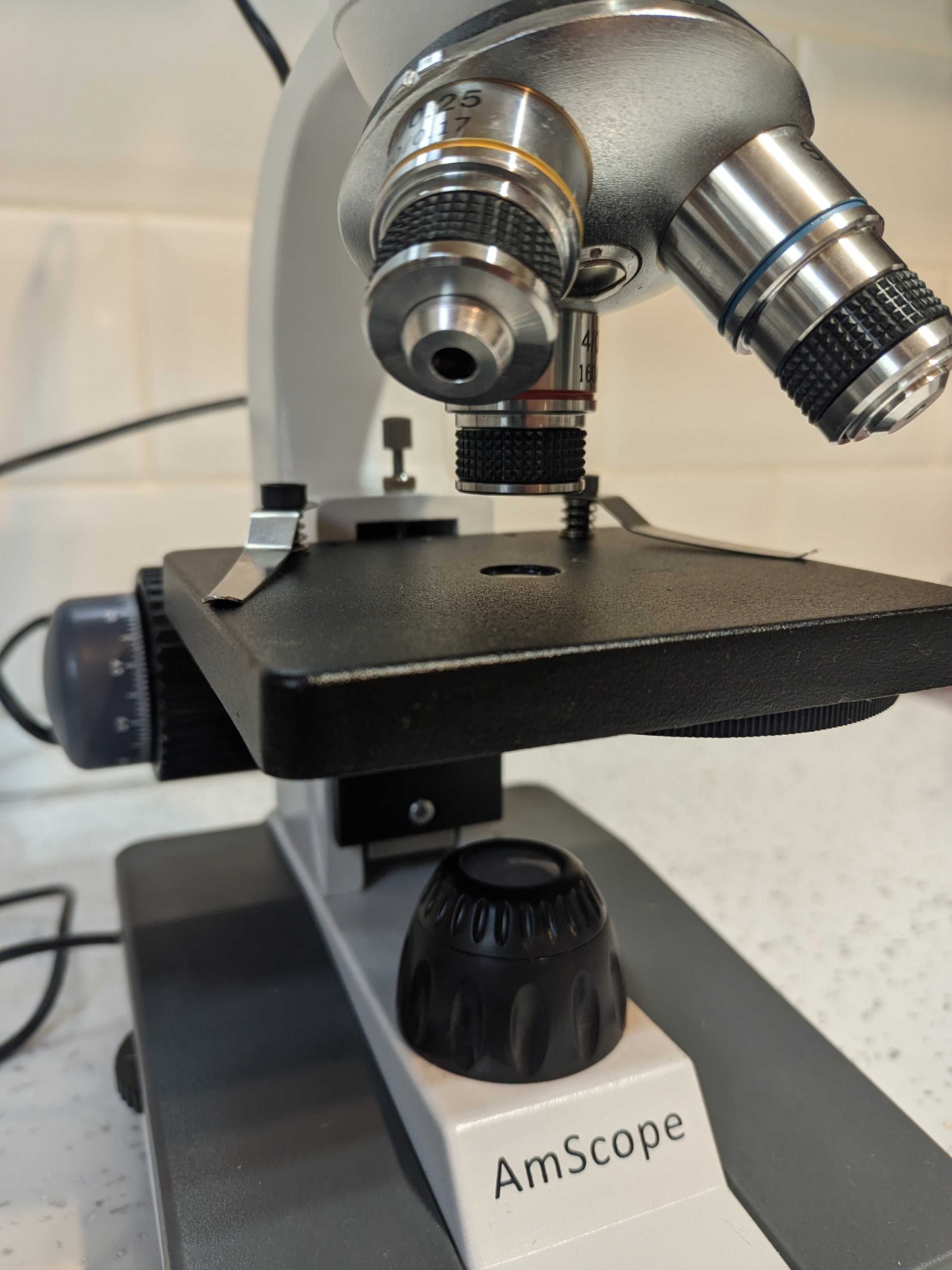 Microscop monocular AmScope, camera CMOS 5 MP 40x-1000x