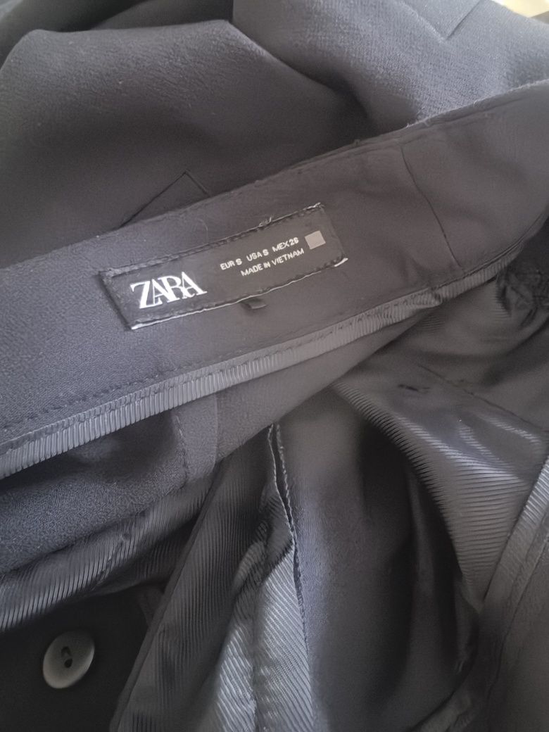 Панталон и елек Zara