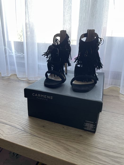 Sandale elegante din piele intoarsa, femei