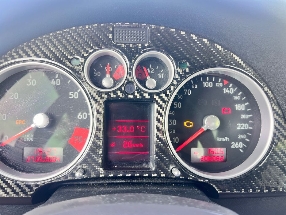 Vand Urgent AUDI TT . 1.8 Turbo  5V Benzina 180 cp . RAR EFECTUAT !