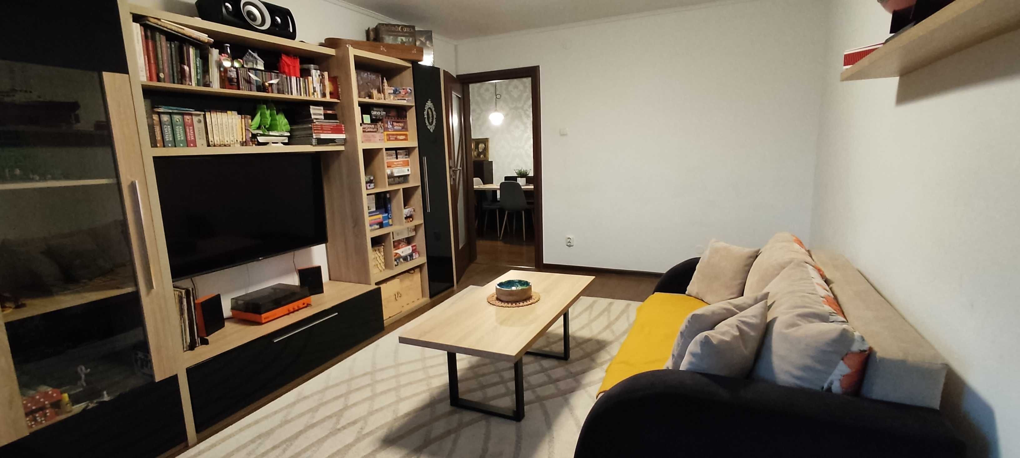 Vânzare apartament 3 camere, Mănăstur, strada Vidraru