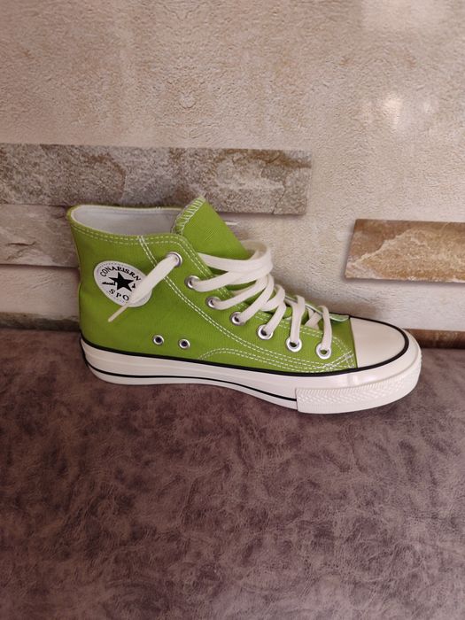 Продам зелёные кеды, новые