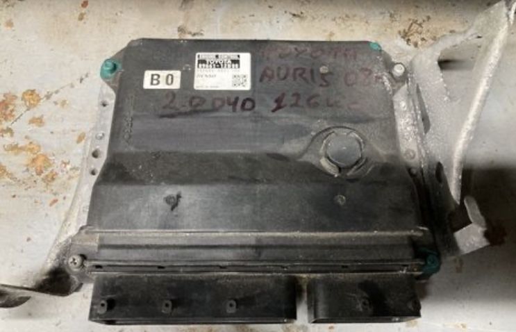 Компютър за тойота аурис 2.0D4D 126кс./ TOYOTA DENSO 89661-12B00