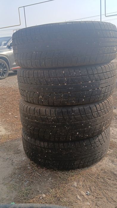 Шины б.у размер 205,65,15