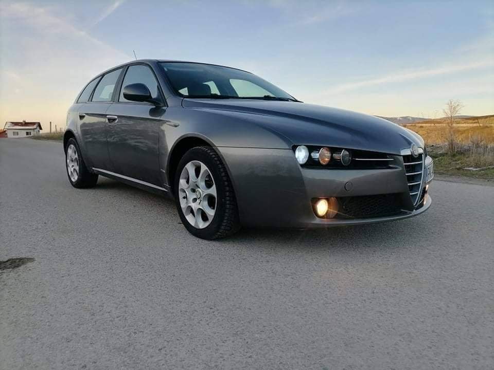 Alfaromeo 159 на части 1.9 150к.с