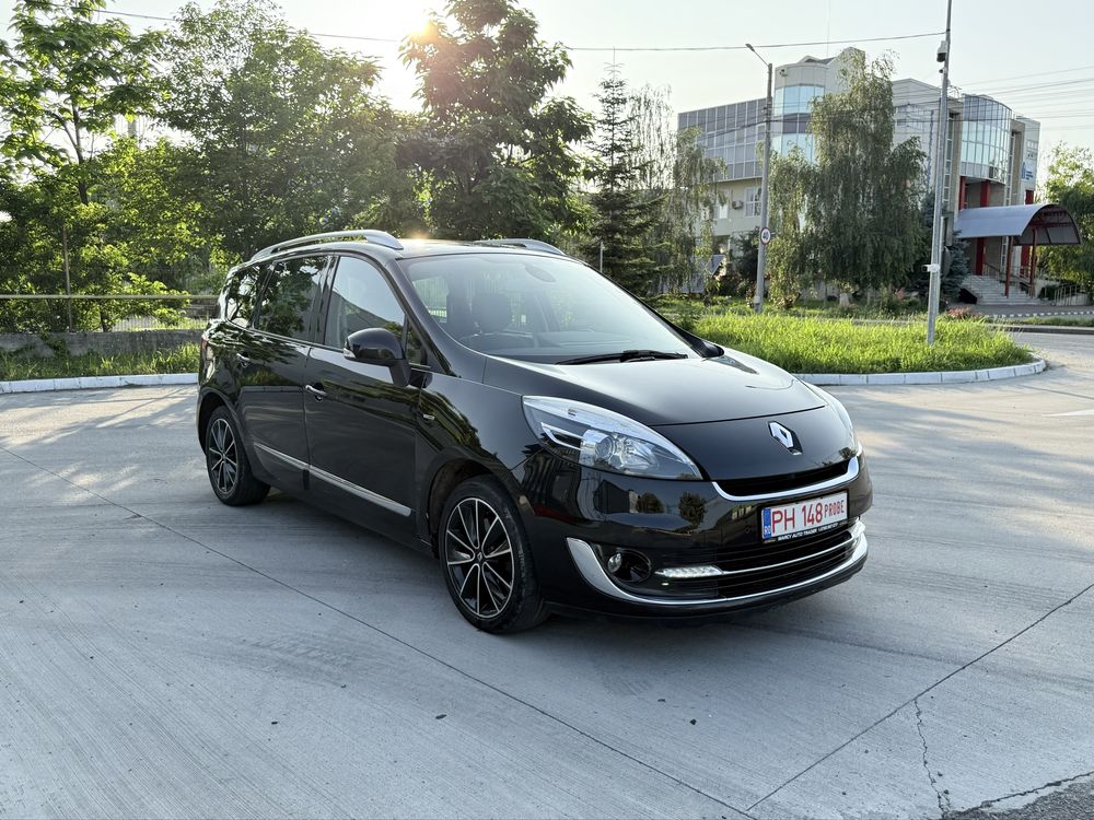 Renault Grand Scenic Bose , 1.5 dci 110 cp , 7 locuri , Panoramic !!!