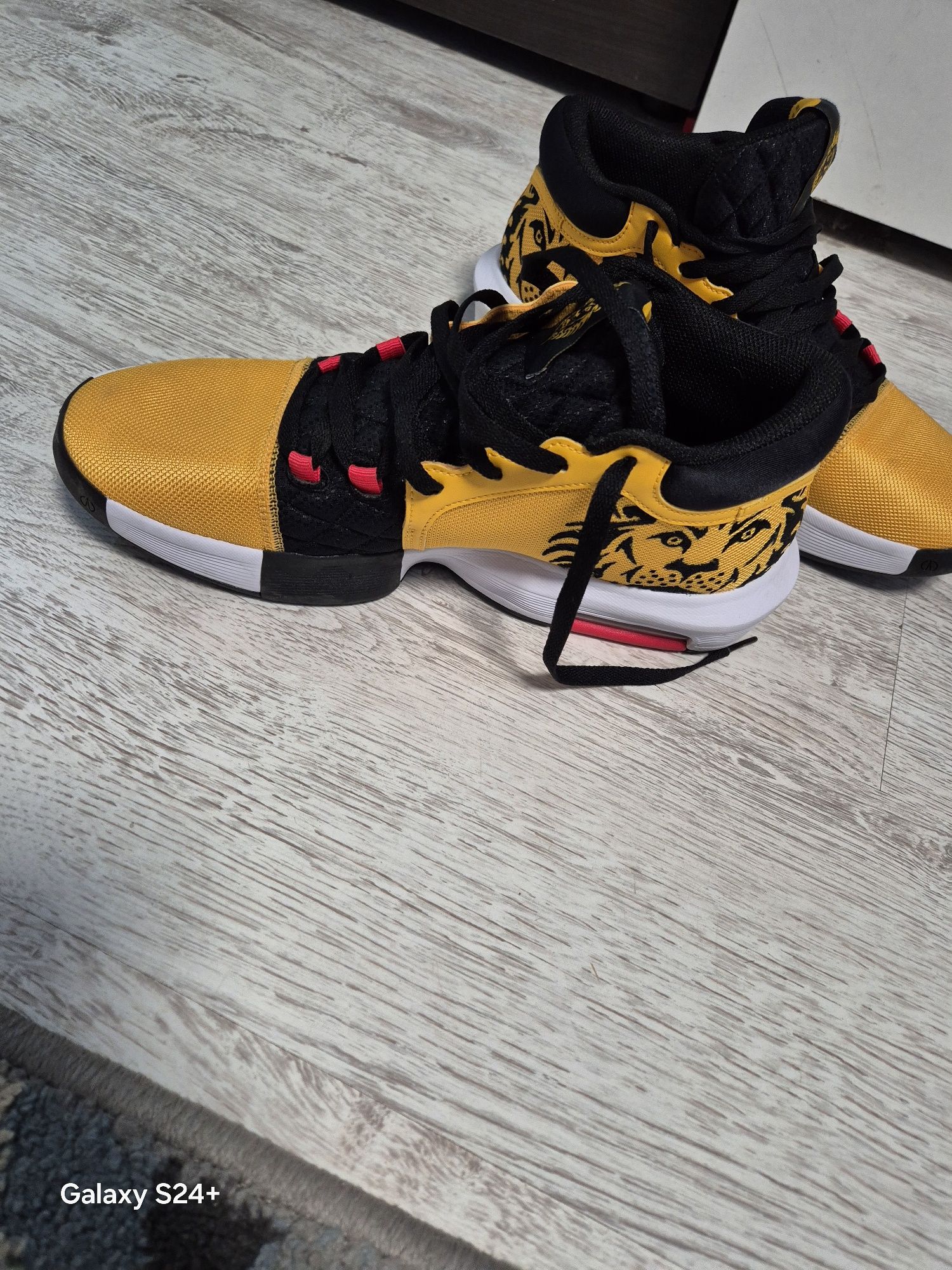 Маратонки Nike 45 номер