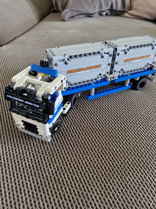 Lego TECHNIC 2 în 1