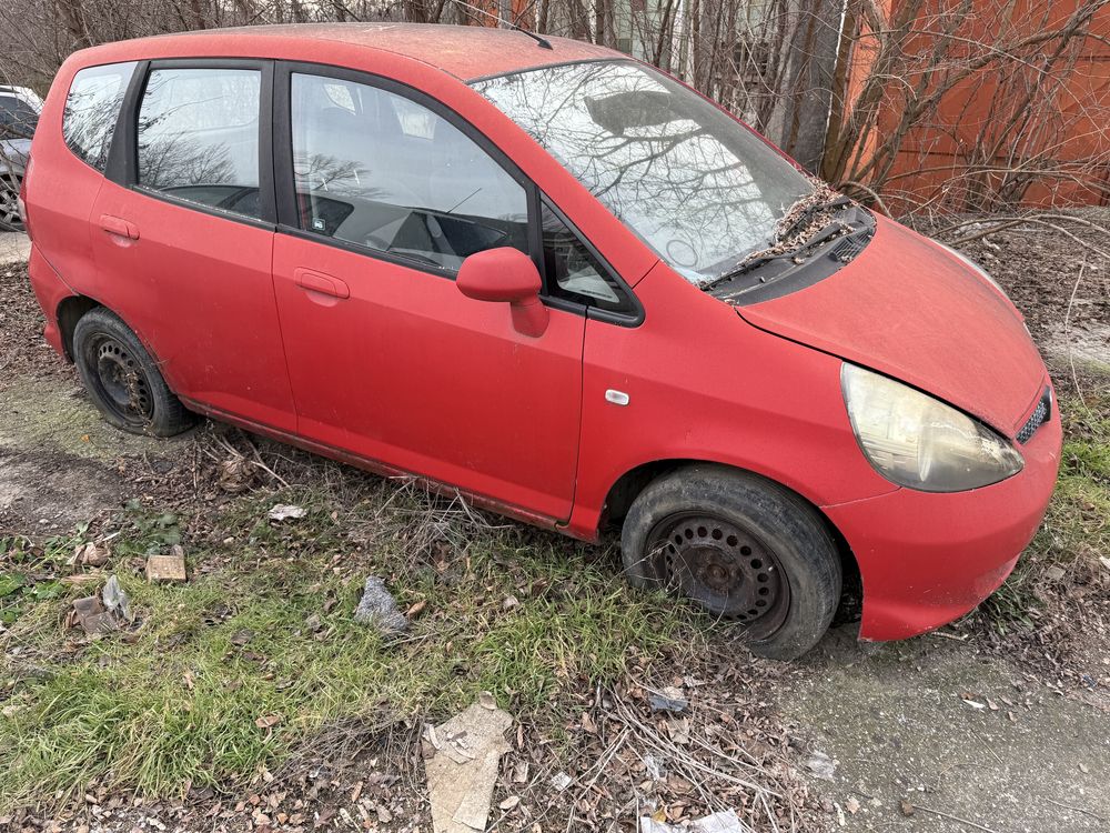 Dezmembrez honda jazz 1.2 benzina
