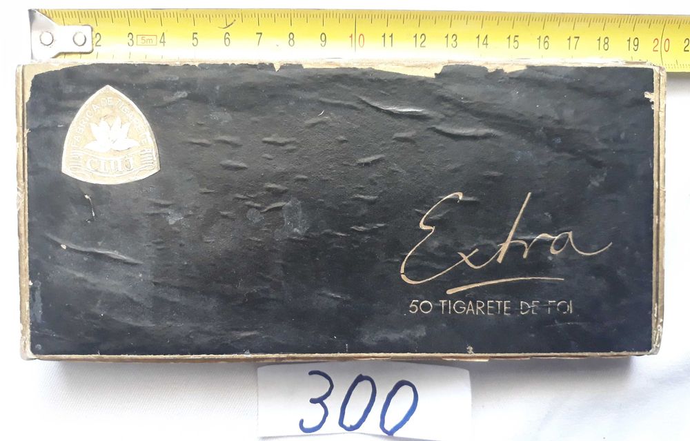 Cuti cu reclame vechi de colectie nu trimit in tara predare in centru