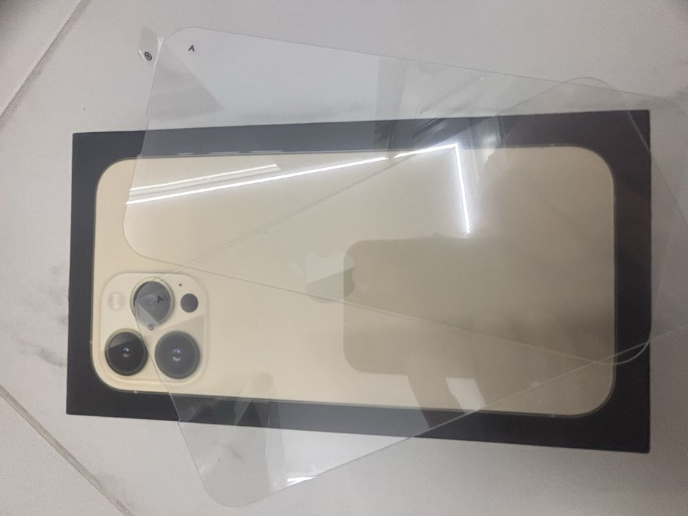 Iphone 13 Pro Max - 128 GB "GOLD"