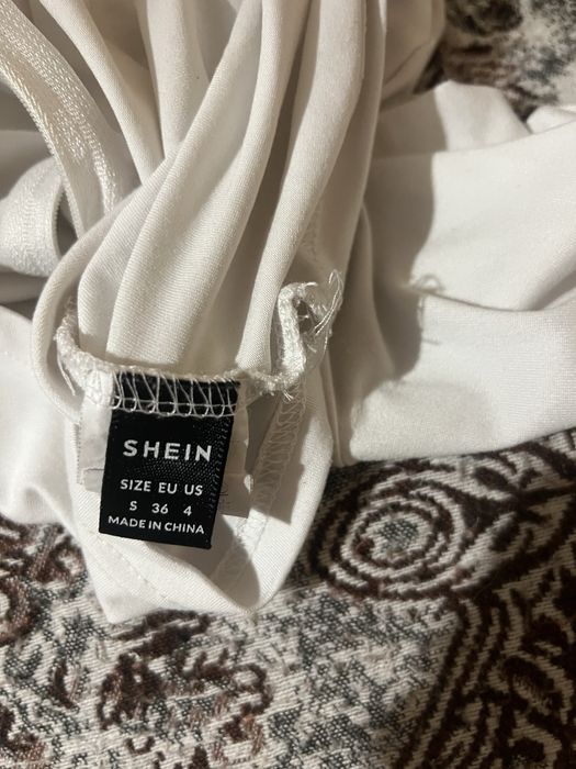 Дамски кроп топ бял