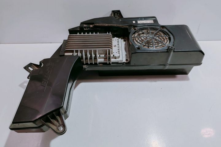 Subwoofer bose 8E9035382C Audi A4 B7