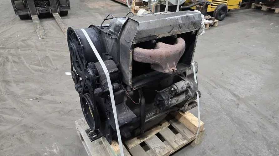 Motor complet miniexcavator Deutz F3L912 - Piese motor Deutz