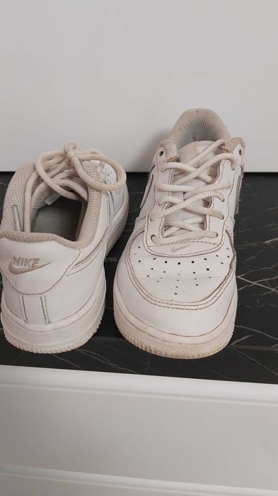 Adidași Nike 31 din piele naturală