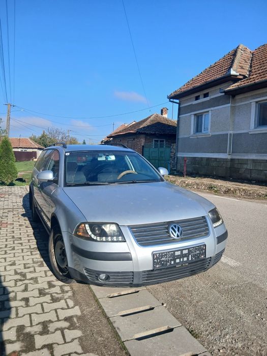 Vând Volkswagen Passat 1.9 tdi
