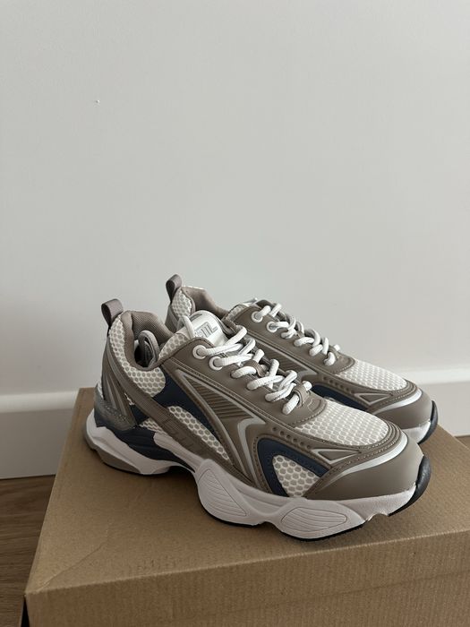 Спортни обувки Steve Madden