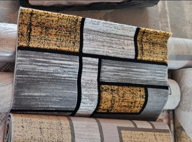 Covoarele sunt noi