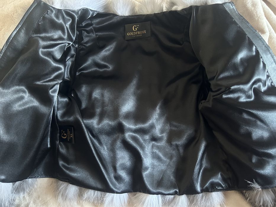 Vand haina de blana naturala