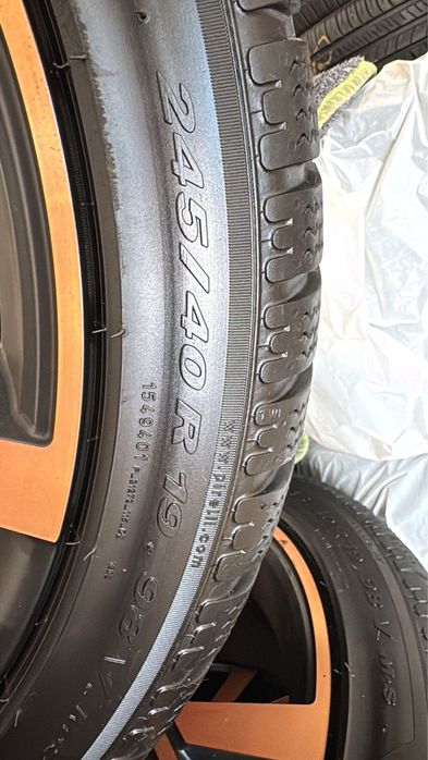 Cauciucuri Pirelli 245/40 19 IARNA