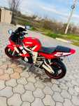 Motocicleta Yamaha R6