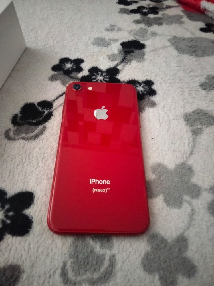 iPhone 8 red memorie interna 64