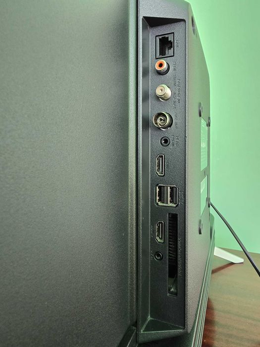 Vând Televizor Tesla 32T320SHS