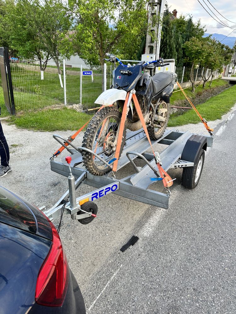 Închiriez remorca  pentru motociclete