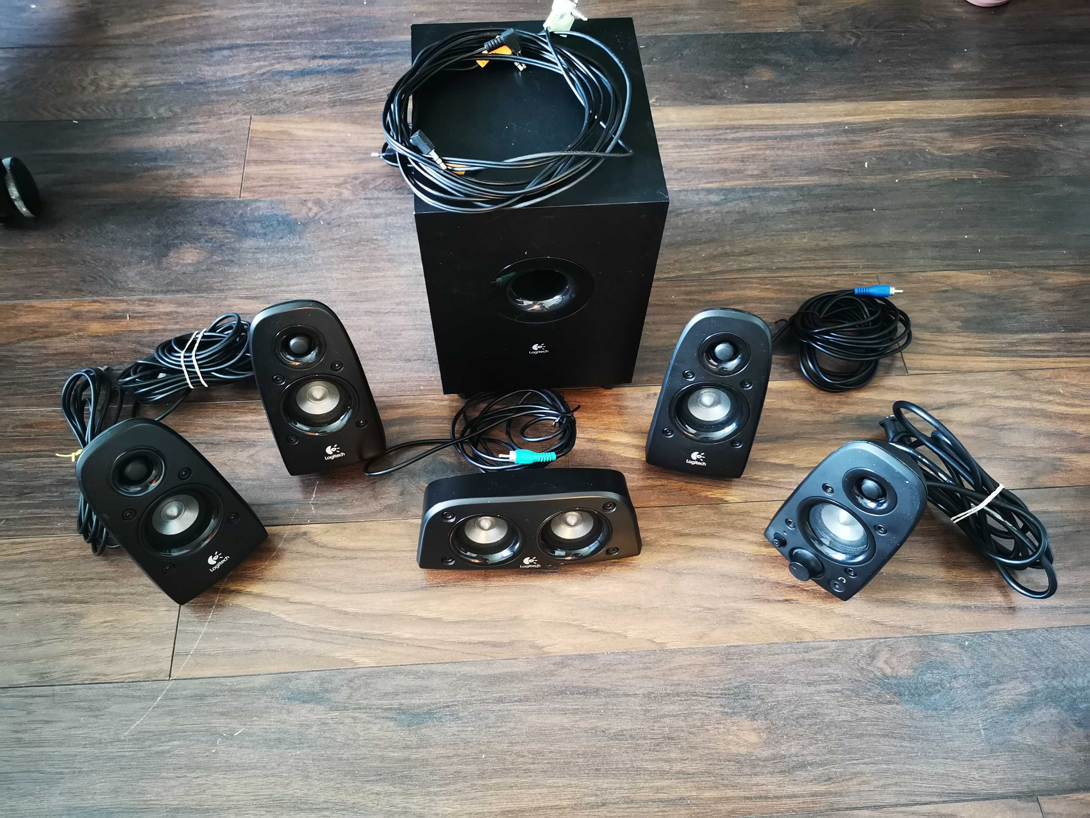 Колонки с буфер 5/1 за компютър Logitech