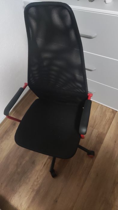 Vând scaun ikea, stare buna