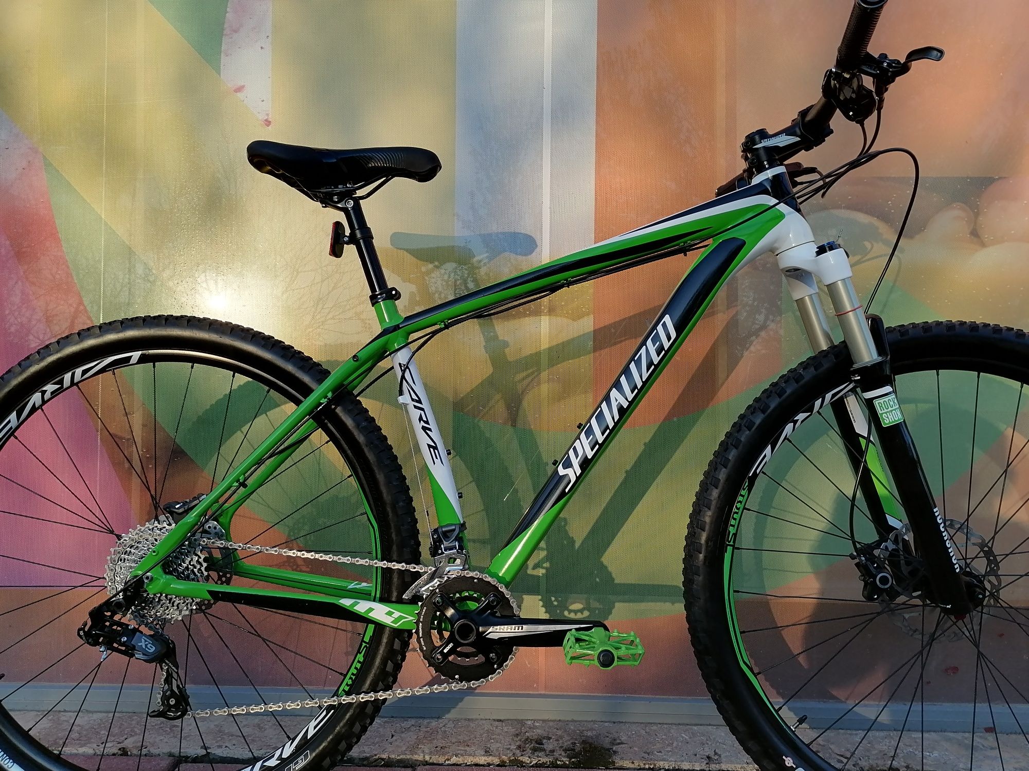 Планински Specialized Carve*29цола*Рамка-L*Въздушна Вилка-Rock Shox*!!