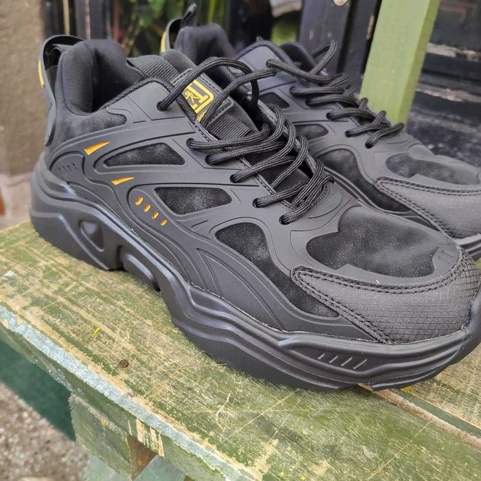 Мъжки спортни обувки / маратонки