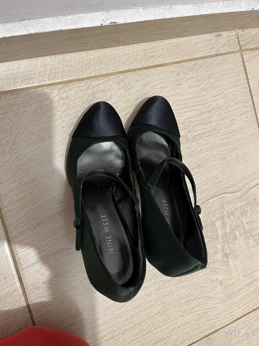 Обувки с висок ток Nine West, сатен