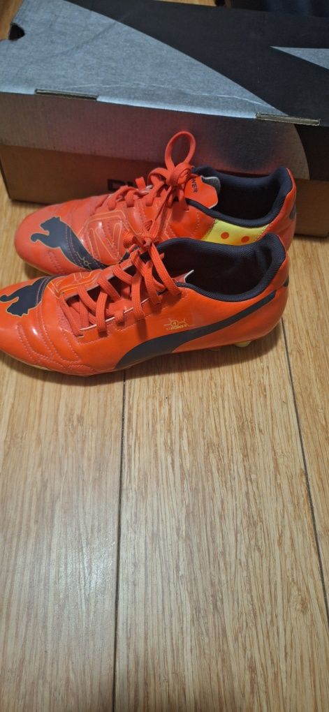 Футболни обувки Puma 38-ми номер и половина
