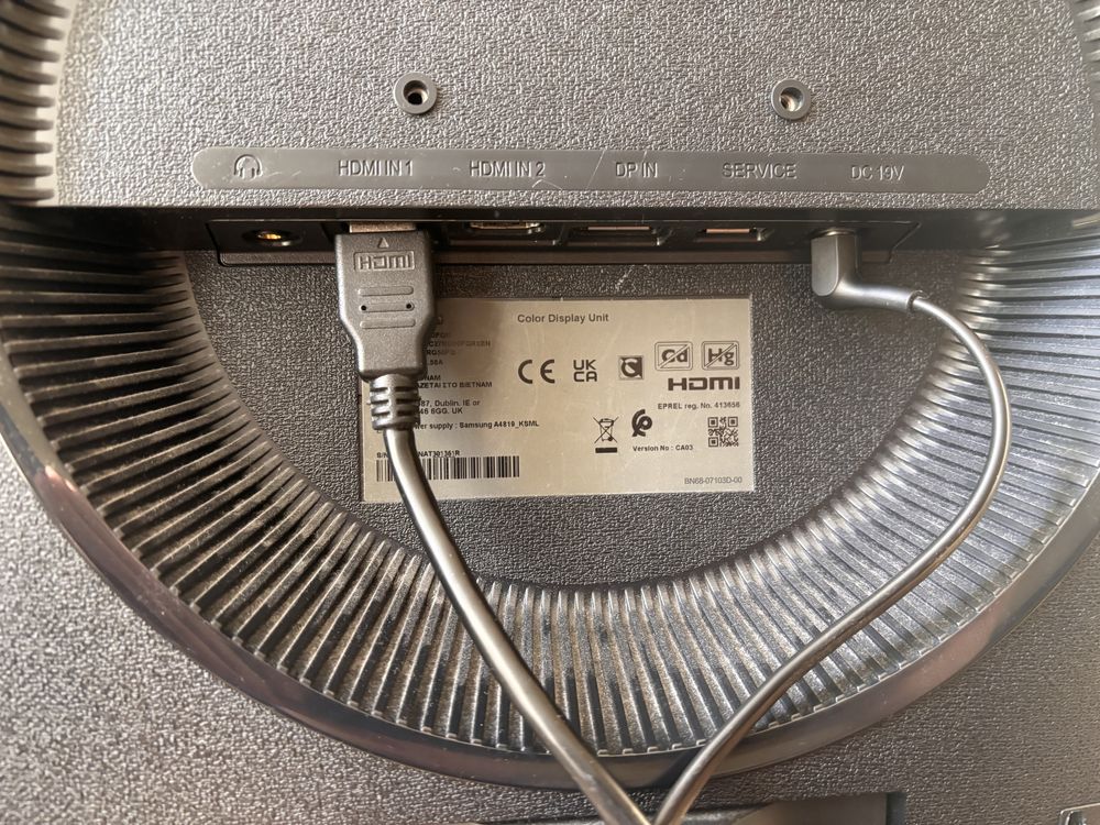 Монитор Samsung LC27RG50