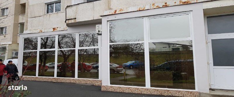 Vanzare spatiu comercial in Arad, zona Micalaca, Bl. 303 - 137mp