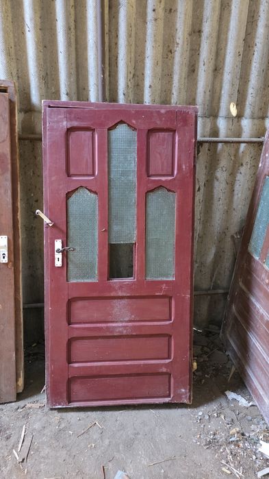 3 bucati usa cu toc lemn brad