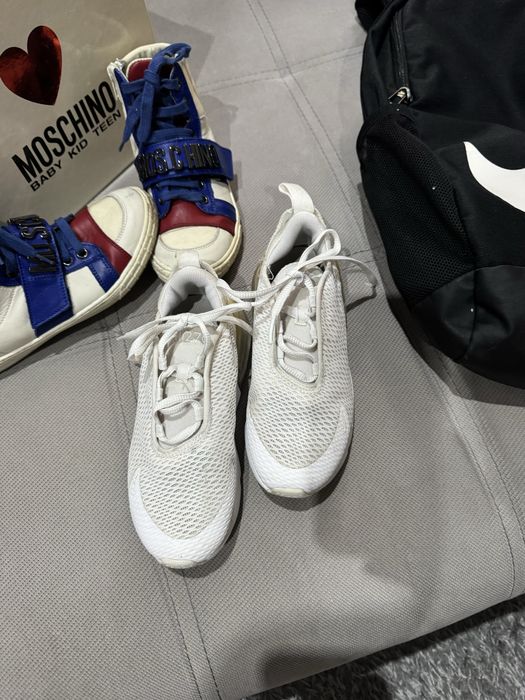 Лот Nike Moshino - 25лв.