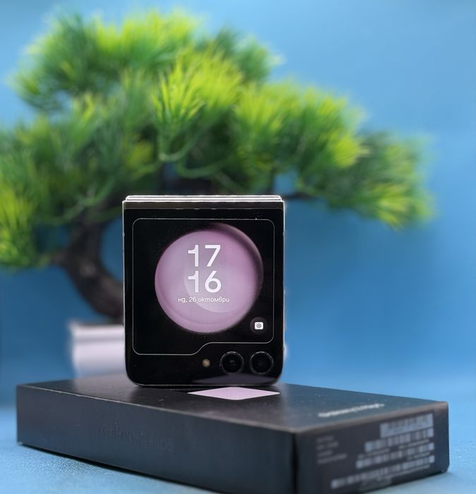 ГАРАНЦИОНЕН!!! Samsung Galaxy Z Flip5, 8GB RAM, 512GB, 5G, Lavender