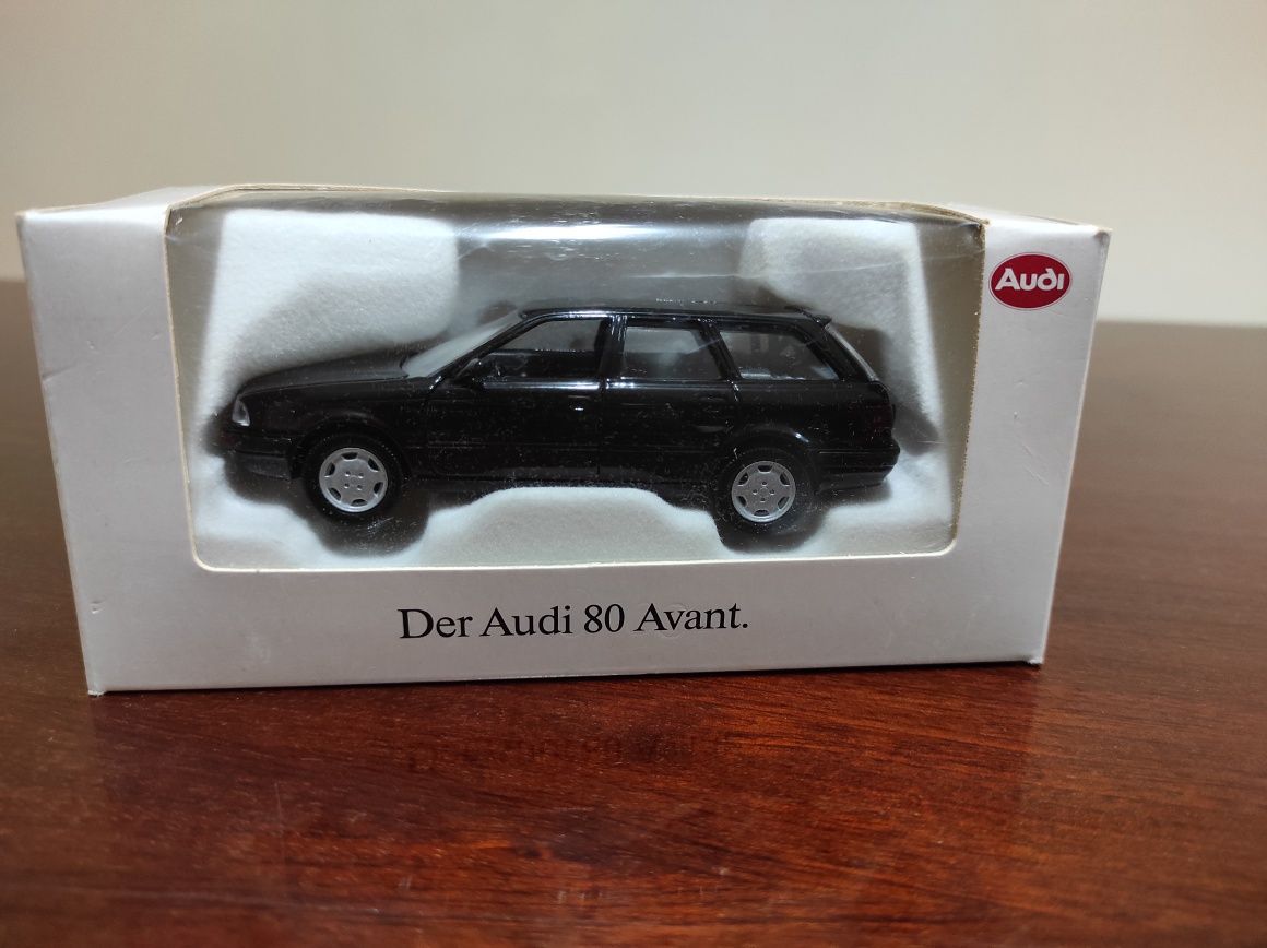 Machetă Audi 80 Avant, nouă în cutie.