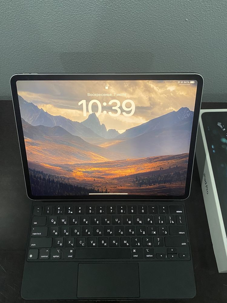 Ipad Pro 12.9 3 поколение 512 GB + Magic Keyboard
