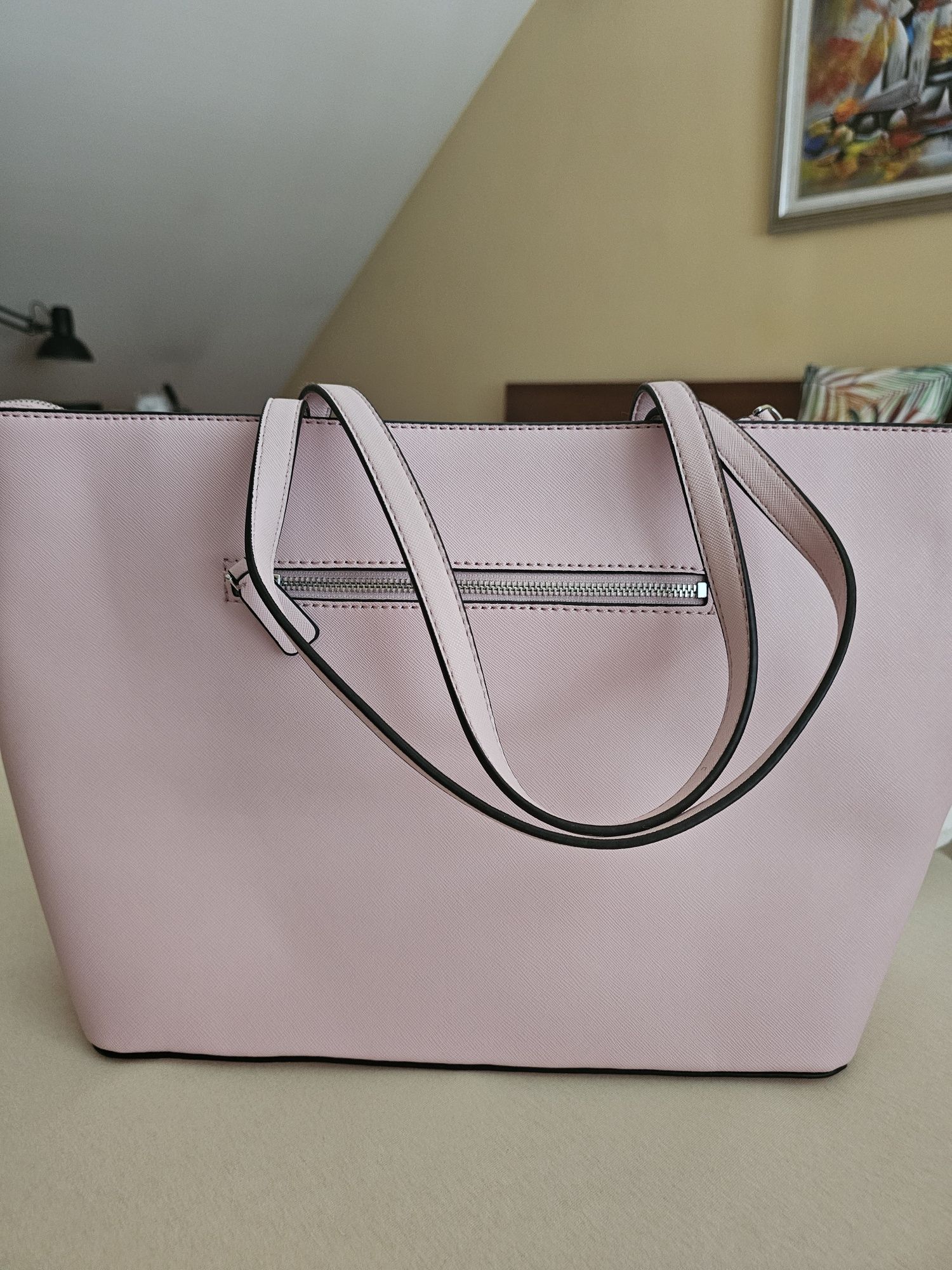 Дамска чанта Guess